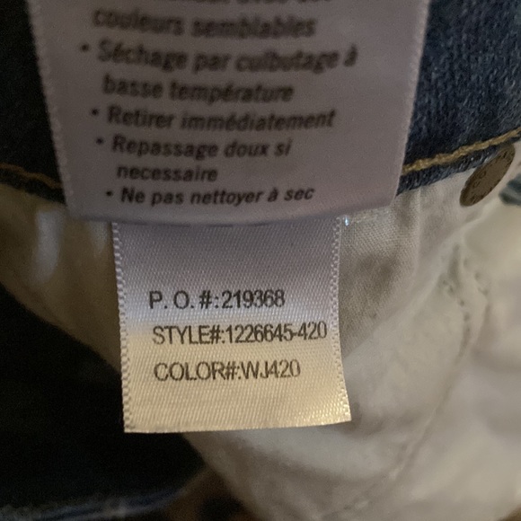 GUC PAIGE Shorts Women’s Size 27 Paige Roll up Distressed Denim Shorts - Picture 7 of 15